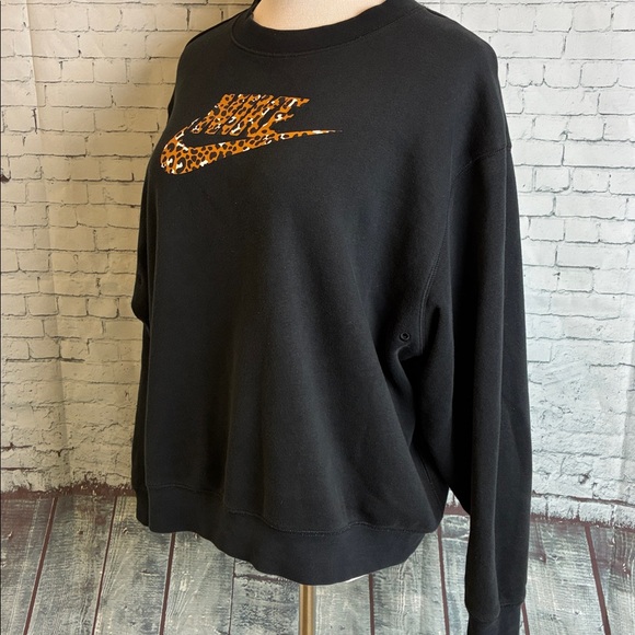 Nike Leopard Animal Print Crewneck Cropped Sweatshirt L Streetwear Gym Workout - Picture 6 of 13